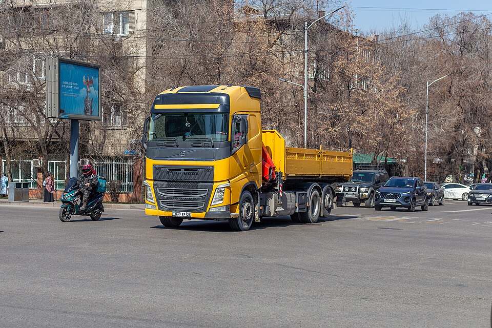 История грузовых автомобилей Volvo / Вольво